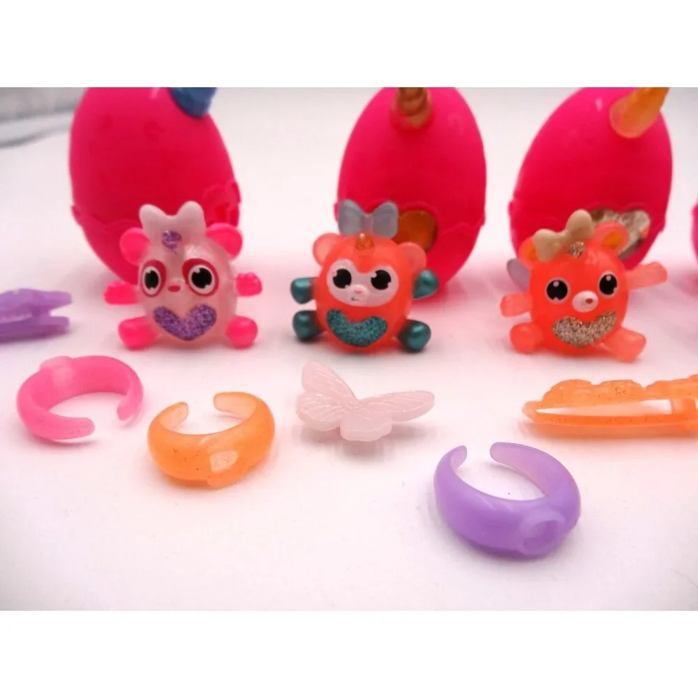 Rainbocorns Itzy Glitzy Surprise Mini Figure 4 Egg's With 4 Figures and Accessor